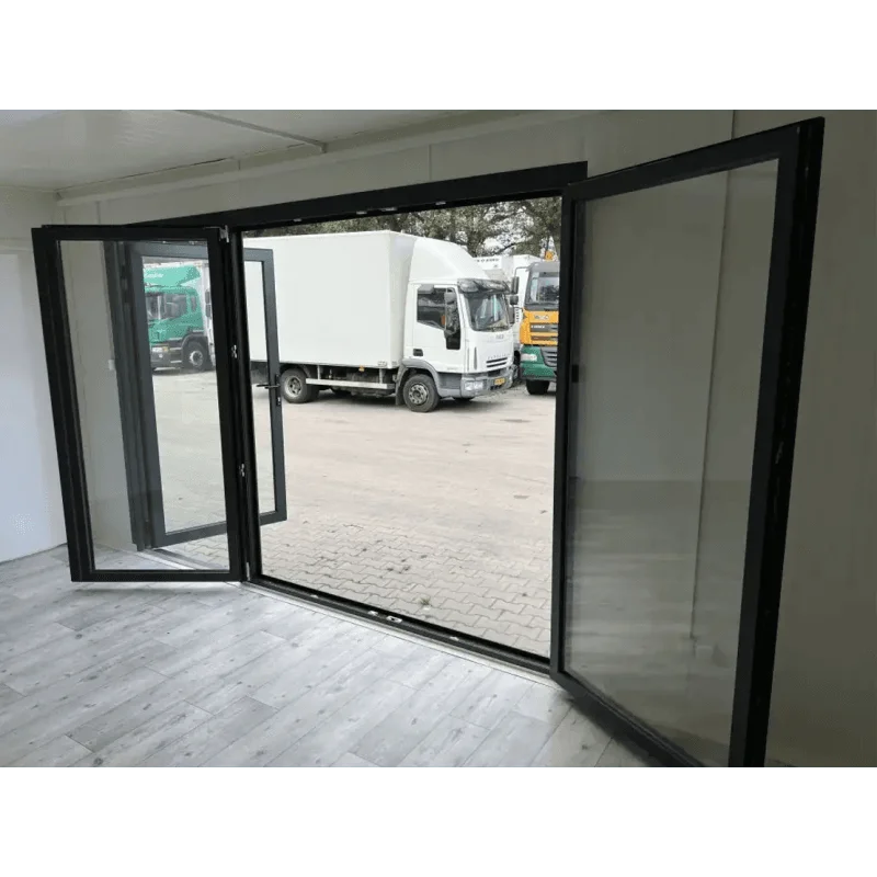 Contentor 11 3 3 metros (33m2) com wc completo e cozinha